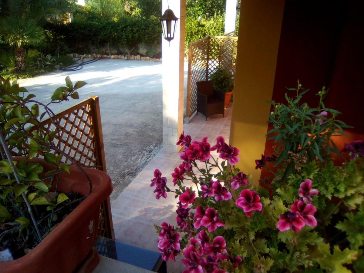 Casa Te La Bradamante Bed and Breakfast Magliano Εξωτερικό φωτογραφία